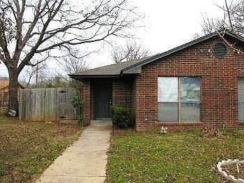 1st image of 215 Broadmoor Ave