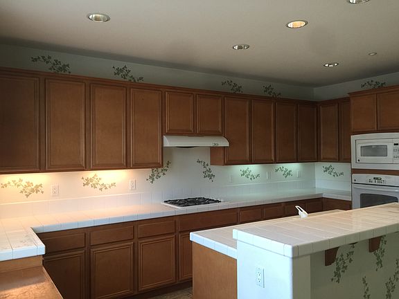 2nd image of 15489 Ramona Ave