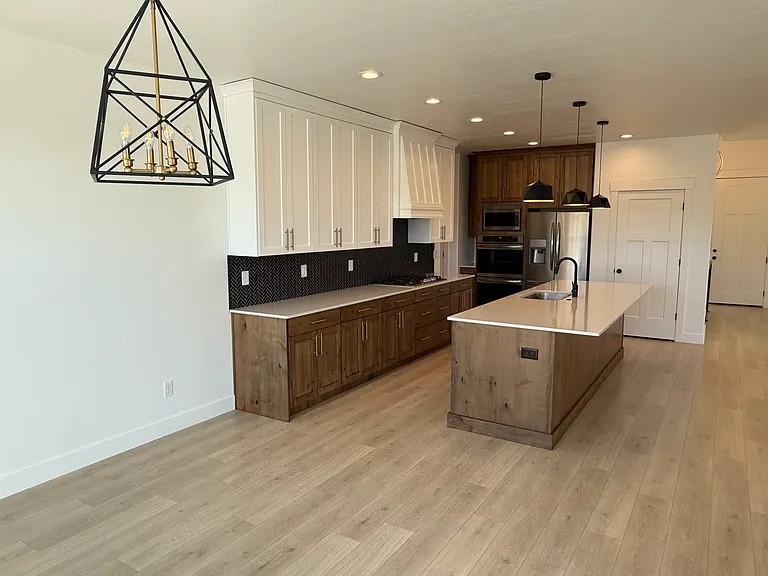 3142 W Harvard Dr — Photo 48