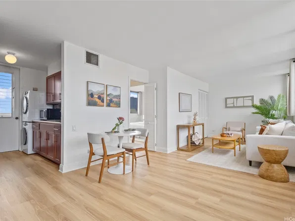 1134 Kinau St APT 1201, Honolulu, HI 96814