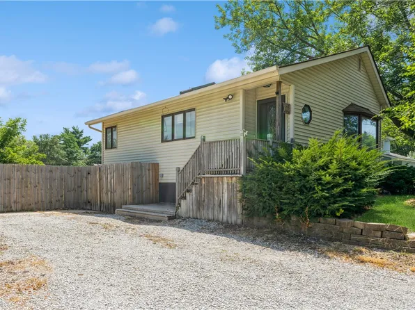 111 E Olinda Ave, Des Moines, IA 50315