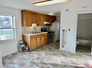 408 Rose St APT 4, Hazleton, PA 18202