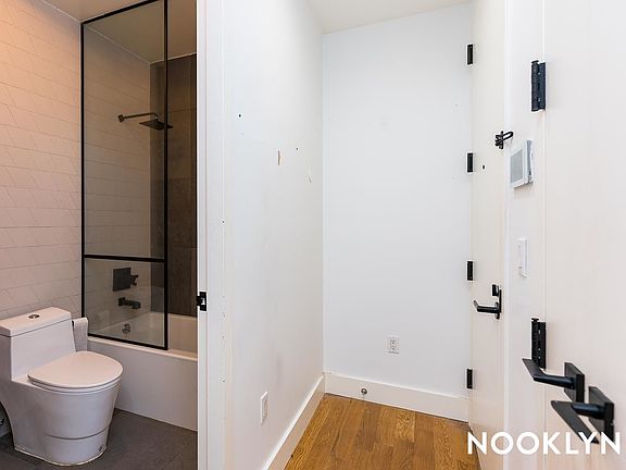 5th image of 195 Sullivan Pl APT 3E
