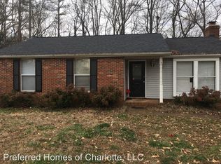5800 Sunset Chase Ln, Charlotte, NC 28212