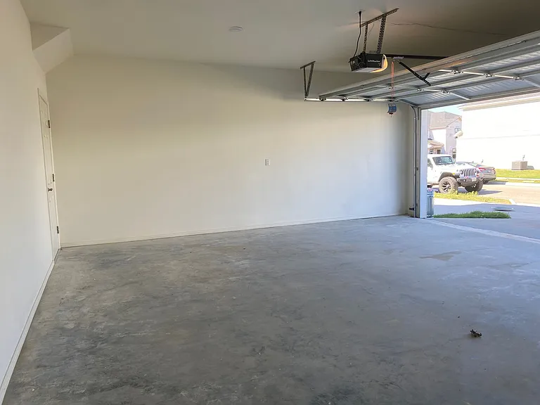 4211 Sante Fe Sq — Photo 18