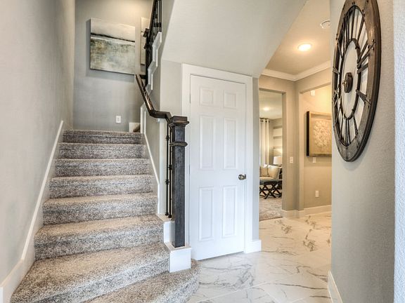 Similar Floorplan - Welcoming Foyer