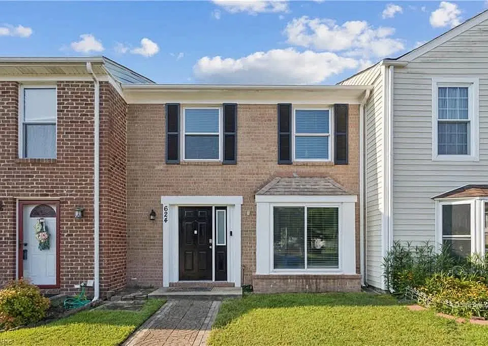 624 Chancery Sq