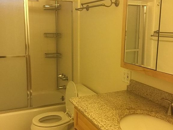 5th image of 902 Whitehall Ave