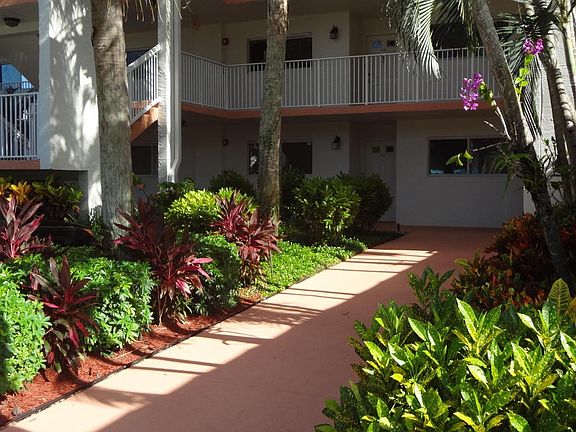 1st Floor Condo Front Entrance