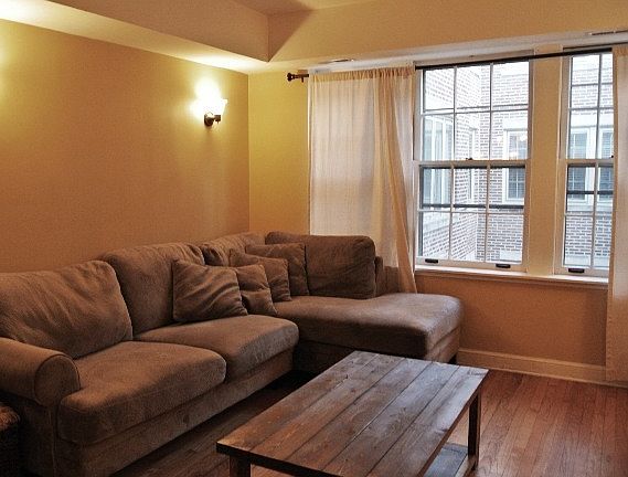 3rd image of 1126 Washington Blvd APT 2A