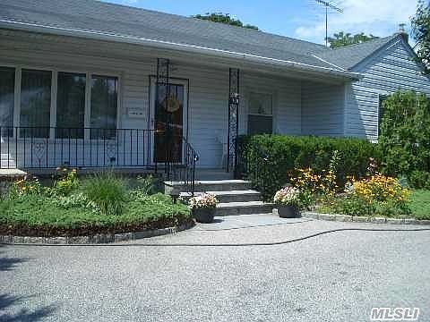 1st image of 738 Francis Dr