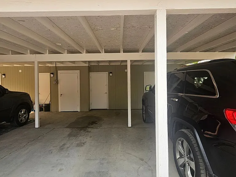3906 W Albion St — Photo 16