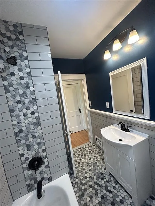 1 bed, $1,125 — Photo 1