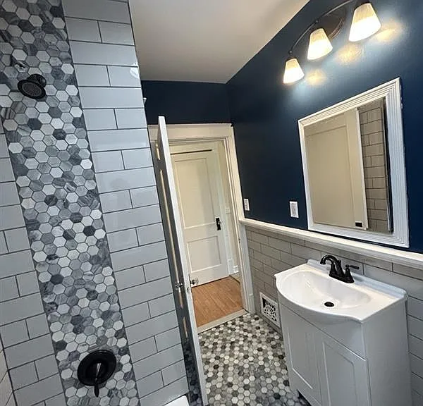 4105 Utah St — Photo 1