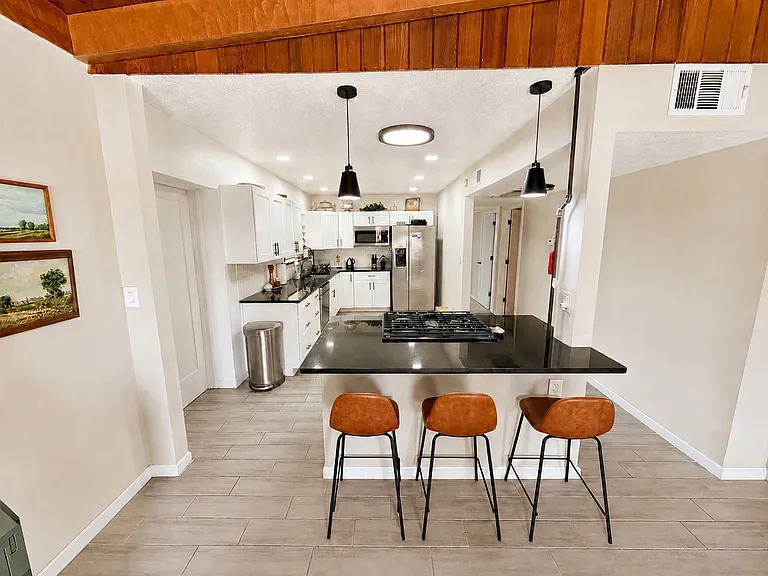 3807 Riverview Rd NW — Photo 5