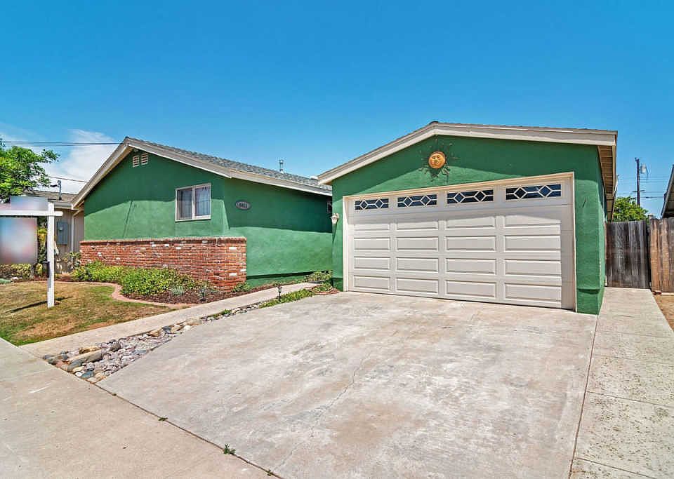 1st image of 4411 Mount Lindsey Ave