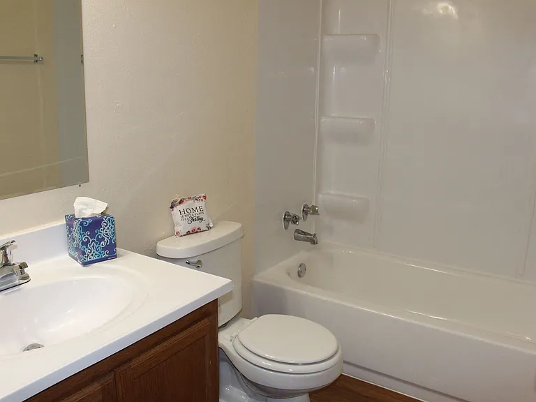 Kimberly Club Apartments — Photo 138