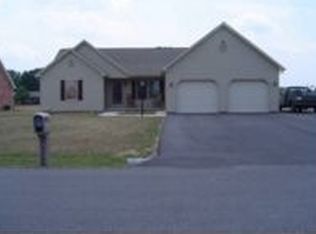 17821 Justice Ct, Hagerstown, MD 21740