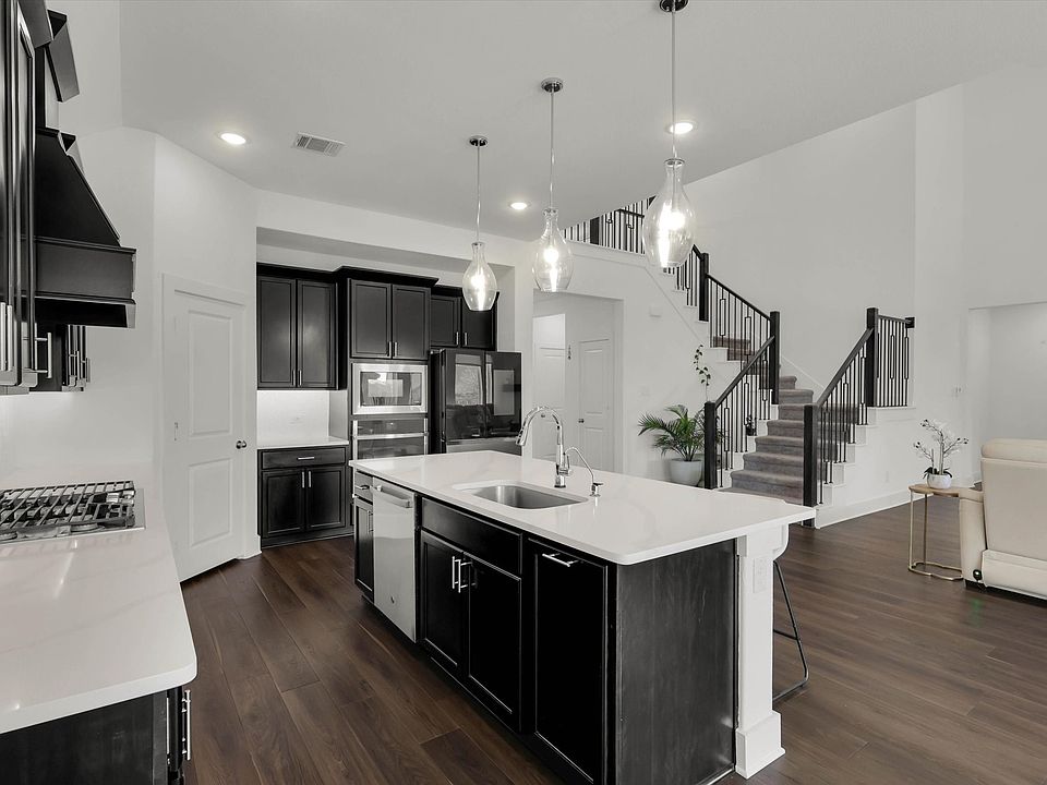 1st image of 116 Nora Ln