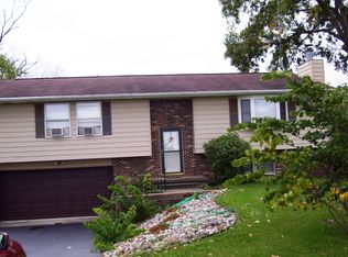 7833 Scotch Ridge Rd, Bowling Green, OH 43402