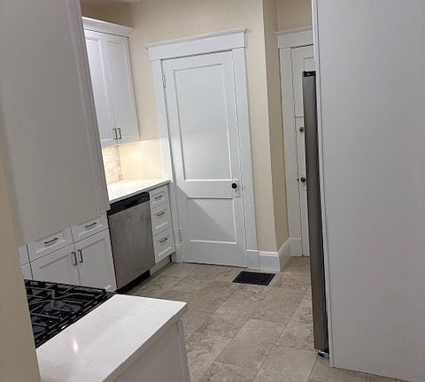 4th image of 2887 Romana Pl #1