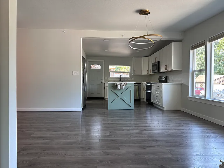 6842 NE 153rd Pl — Photo 7