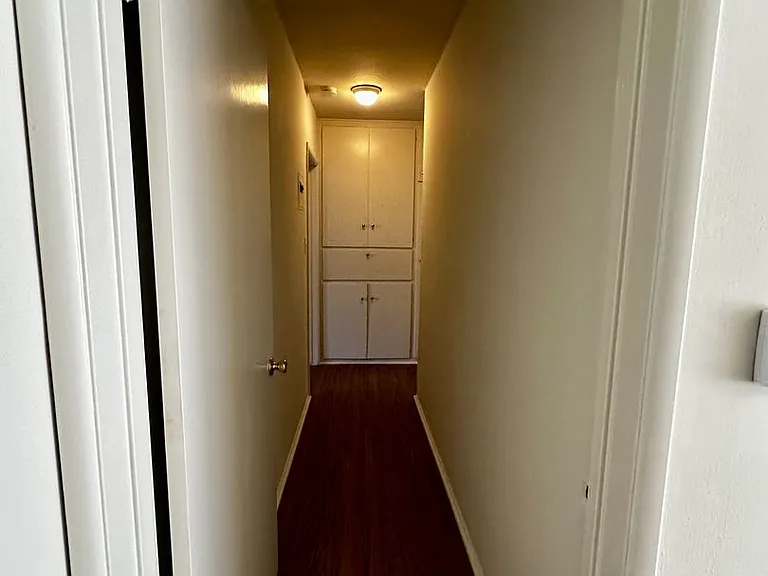 1116 N Louise St — Photo 15