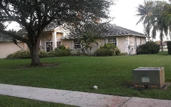 3rd image of 20341 NW 4th St