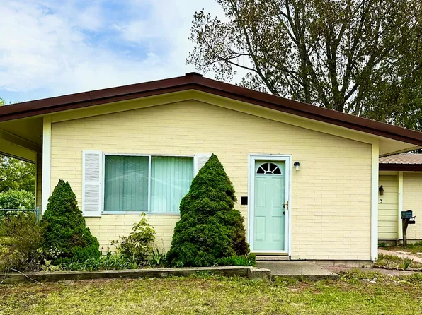 3 Fairway Dr, Kincheloe, MI 49788