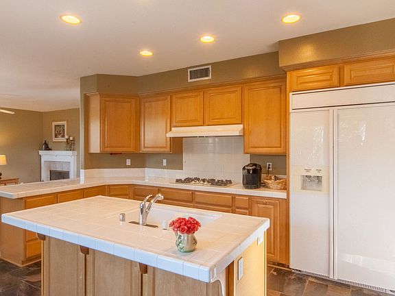 5th image of 2618 Oak Valley Ln