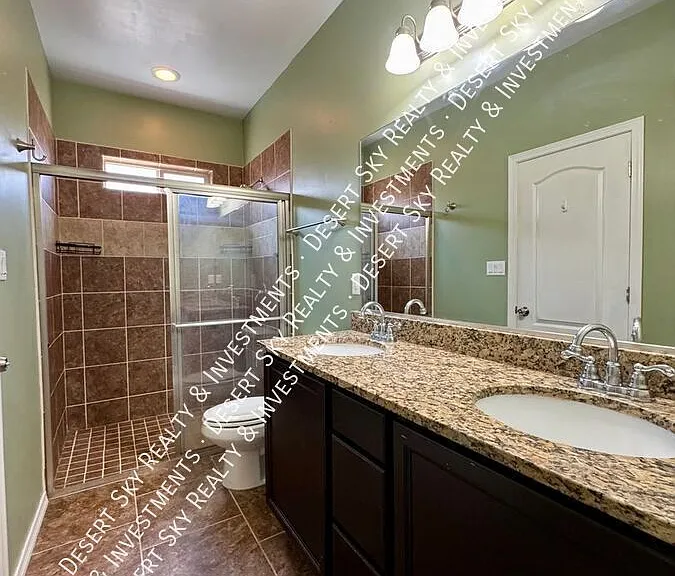 4844 Califa Ave — Photo 11