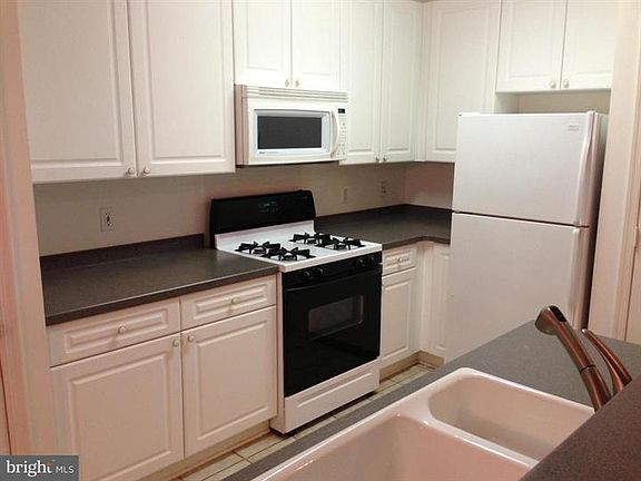 5th image of 2663 Manhattan Pl Ste 312