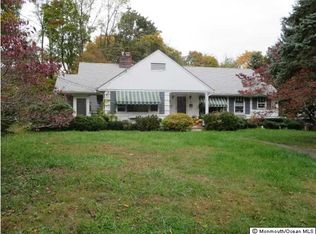 22 Stirrup Ln, Eatontown, NJ 07724