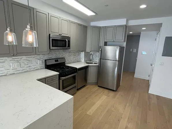 18-12 25th Road image 1 of 9