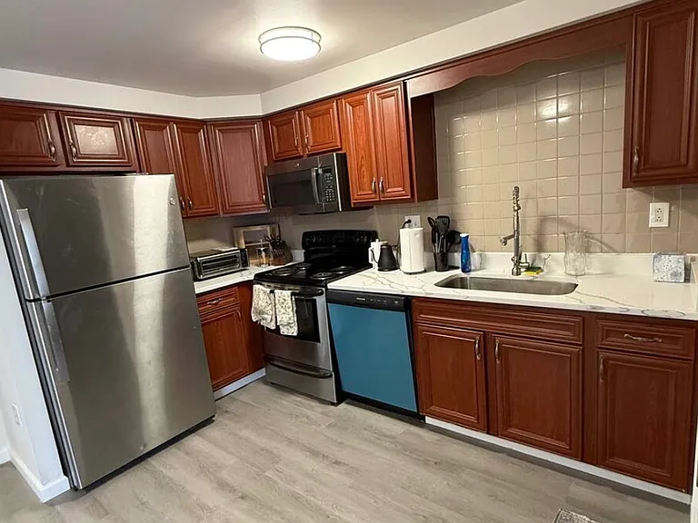 607 N Washington St #A — Photo 12