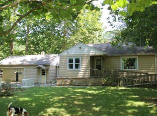 18691 Nye Rd, Galien, MI 49113