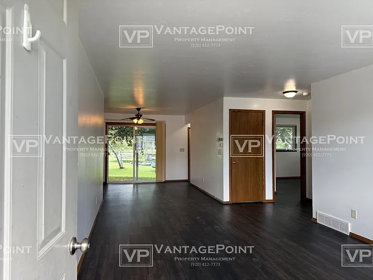 501 Tampa Way — Photo 2