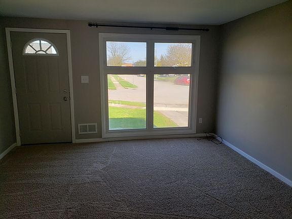 4th image of 24 Dania Dr