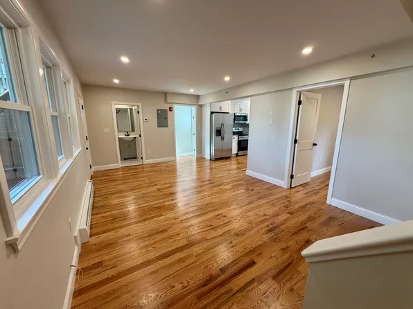 544R Salem St #3, Wakefield, MA 01880