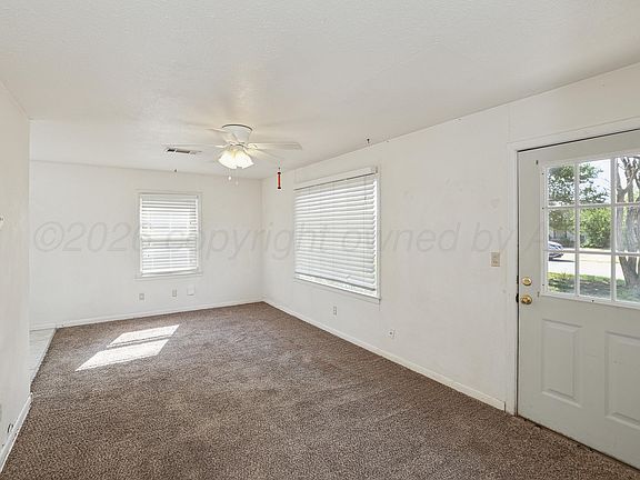 3rd image of 1405 2nd Ave