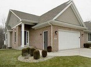 2016 Autumn Crest Ln, Kalamazoo, MI 49008
