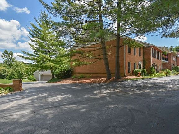 2nd image of 2656 E Covenanter Ct