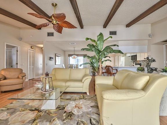 5th image of 431 Manor Blvd