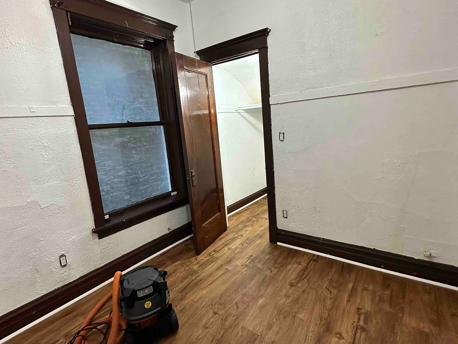3 bed, 1200 sqft, $1,650 — Photo 4