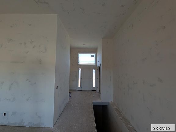 2nd image of 3877 E Walnut Way