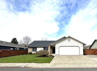 647 Edwards Dr, Eugene, OR 97404