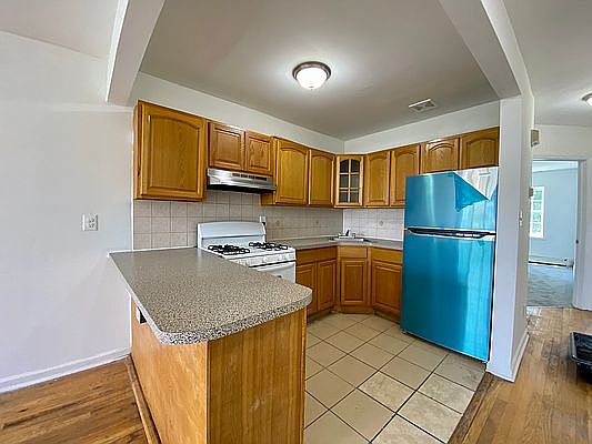 2nd image of 215 Beach 28 St #2