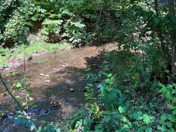 285 Mountain Mdw, Hayesville, NC 28904