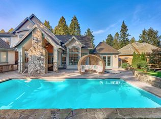 2534 Cedar Dr, Surrey, BC