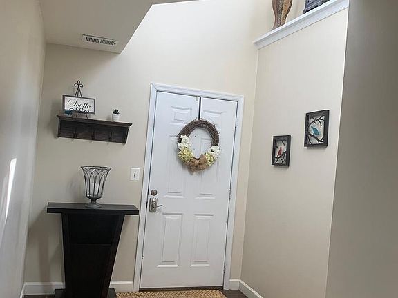 3rd image of 15522 Port Washington Ct
